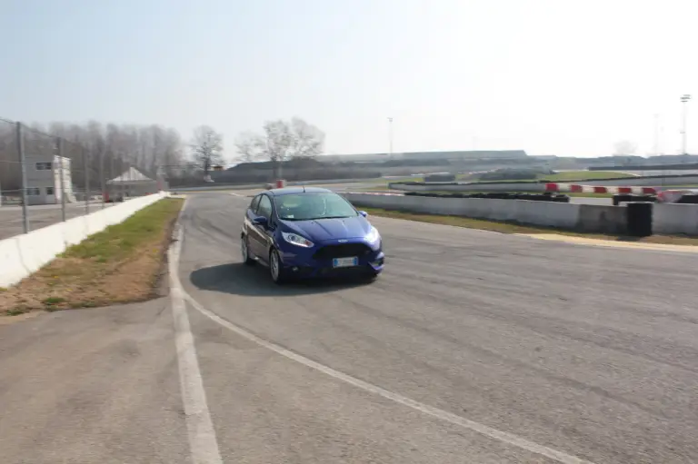 Ford Fiesta St:prova su strada - 4