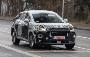 Ford Fiesta SUV - Foto spia 08-01-2019