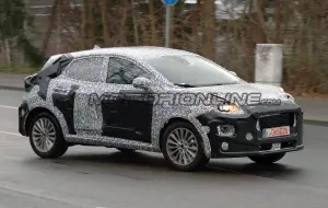 Ford Fiesta SUV - Foto spia 08-01-2019