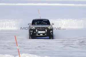 Ford Fiesta SUV foto spia 13 marzo 2019