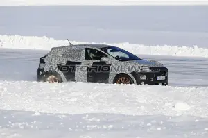 Ford Fiesta SUV foto spia 13 marzo 2019