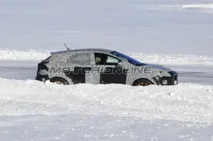Ford Fiesta SUV foto spia 13 marzo 2019