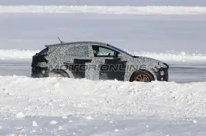 Ford Fiesta SUV foto spia 13 marzo 2019