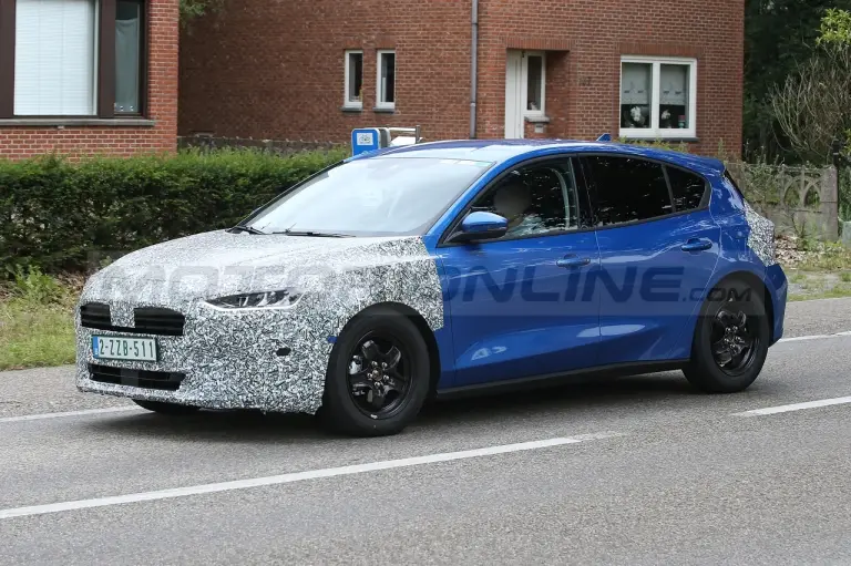 Ford Focus 2022 - Foto Spia 30-08-2021 - 19