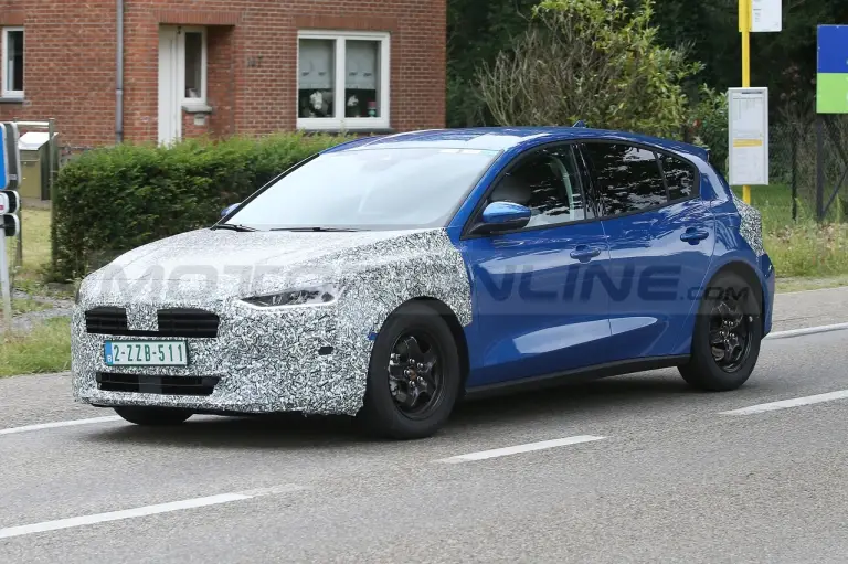 Ford Focus 2022 - Foto Spia 30-08-2021 - 18