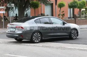 Ford Focus Berlina 2022 - Foto Spia 09-09-2021