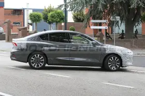Ford Focus Berlina 2022 - Foto Spia 09-09-2021