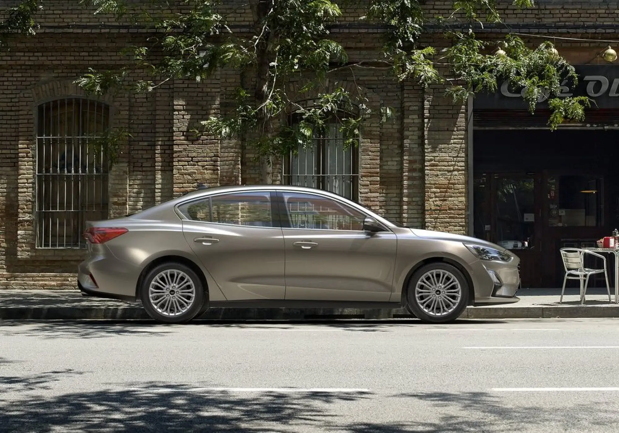 Ford Focus berlina MY 2019  - 6