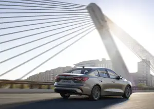 Ford Focus berlina MY 2019  - 7