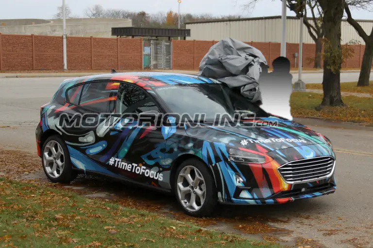 Ford Focus MY 2018 foto spia 14 novembre 2017 - 3