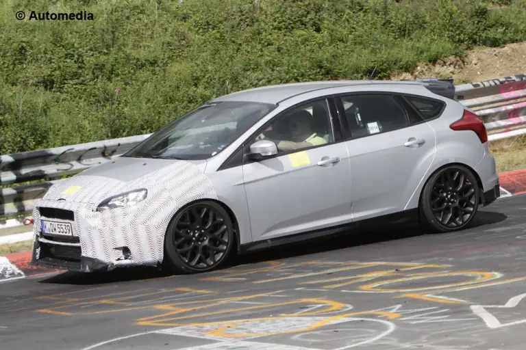 Ford Focus RS 2016 - Foto spia 02-07-2014 - 3