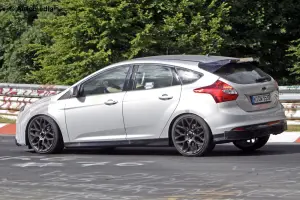 Ford Focus RS 2016 - Foto spia 02-07-2014