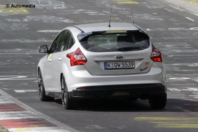 Ford Focus RS 2016 - Foto spia 02-07-2014 - 7