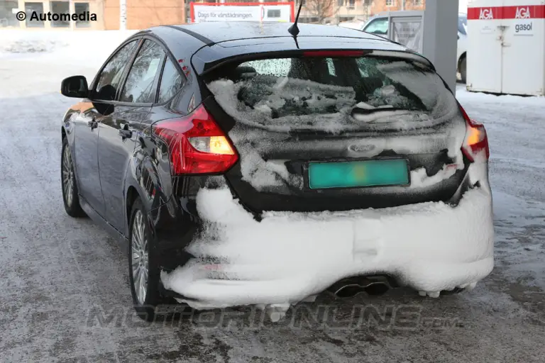 Ford Focus RS - Foto spia 27-03-2013 - 5