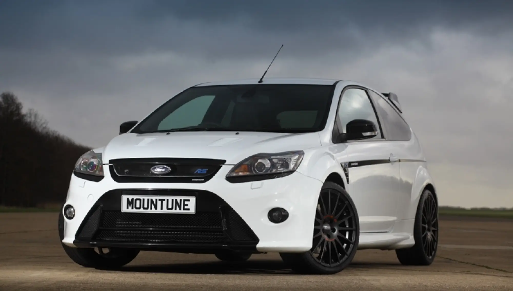 Ford Focus RS Mountune MP350 - 1