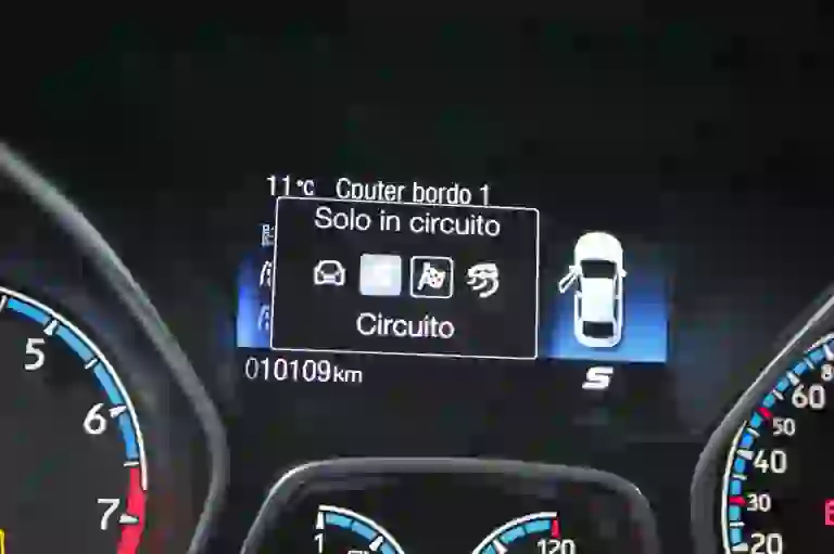 Ford Focus RS: prova su strada  - 90