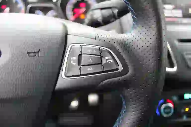 Ford Focus RS: prova su strada  - 96