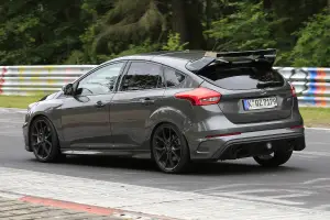 Ford Focus RS500 foto spia 22 giugno 2016