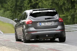 Ford Focus RS500 foto spia 22 giugno 2016