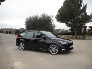 Ford Focus ST 2015 primo contatto