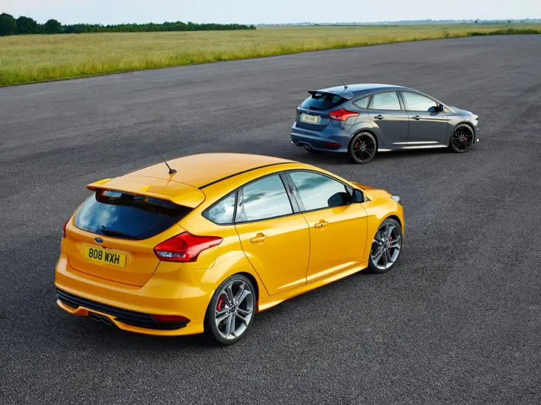 Ford Focus ST 2015  - 8