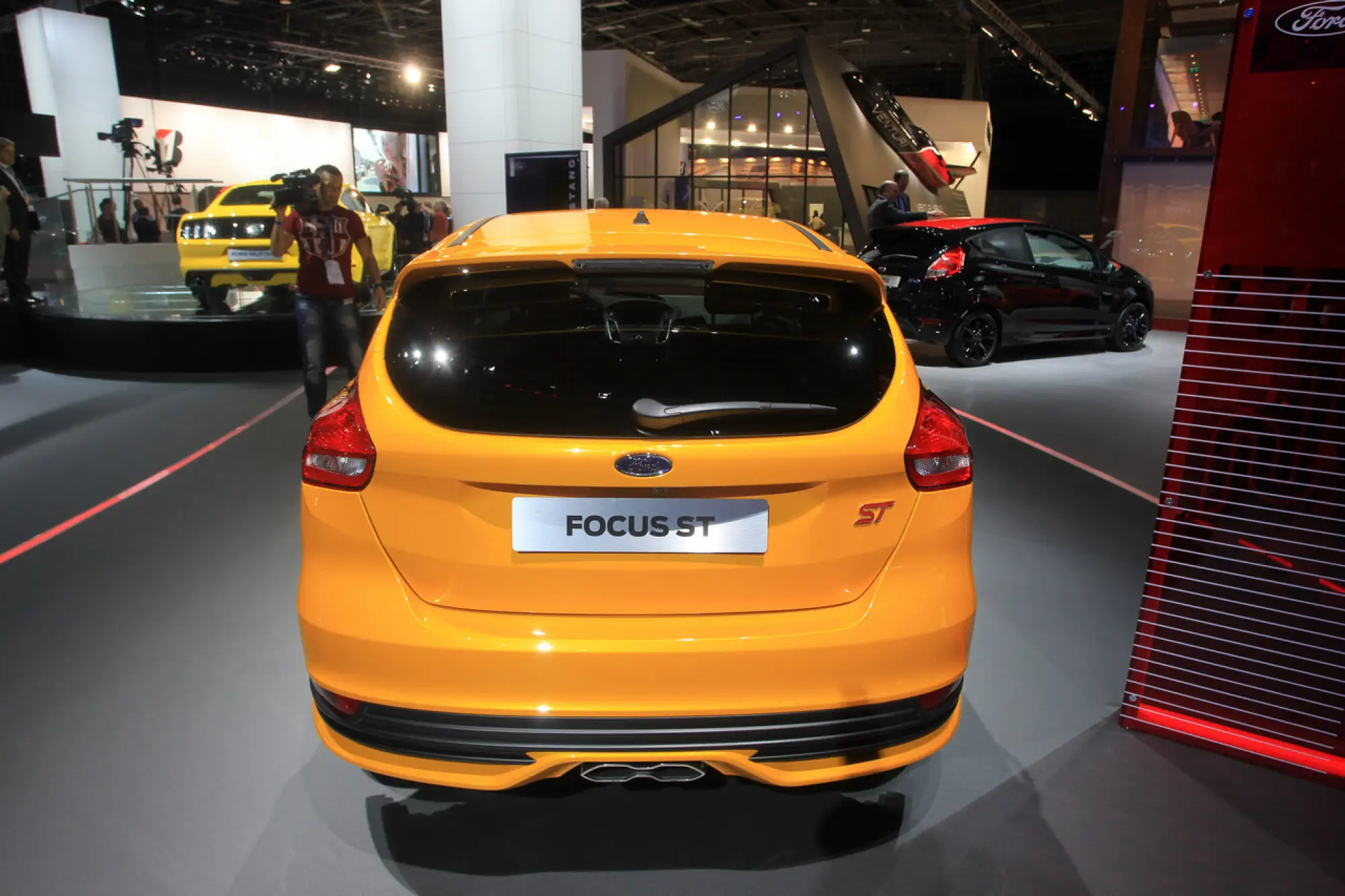 Ford Focus ST e Ford Focus ST SW - Salone di Parigi 2014 - 2