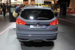 Ford Focus ST e Ford Focus ST SW - Salone di Parigi 2014