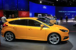 Ford Focus ST e Ford Focus ST SW - Salone di Parigi 2014 - 16