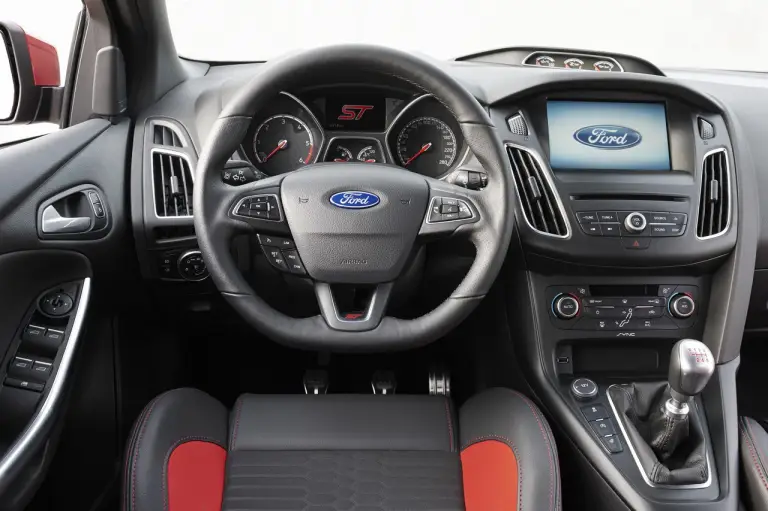 Ford Focus ST MY 2015 - Primo Contatto - 55