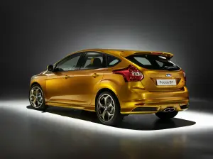 Ford Focus ST - 2