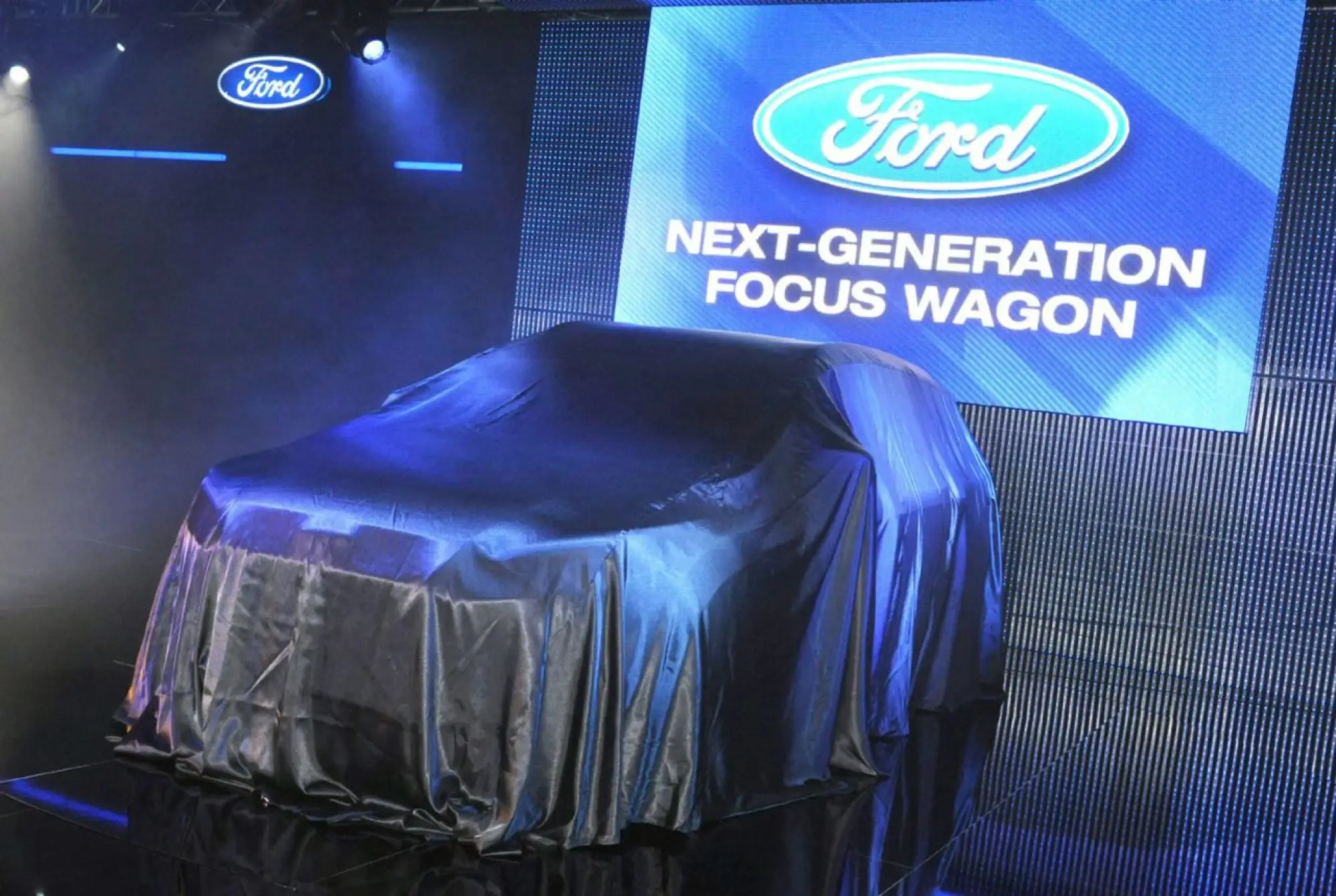 Ford Focus station wagon 2011 - 8