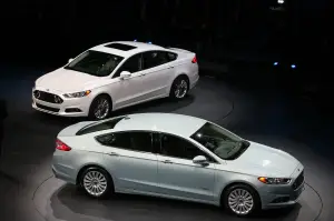 Ford Fusion - Salone di Detroit 2012 - 17