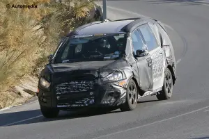 Ford Galaxy - foto spia (settembre 2014) - 2