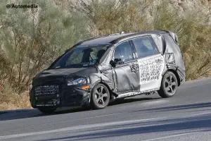 Ford Galaxy - foto spia (settembre 2014) - 3