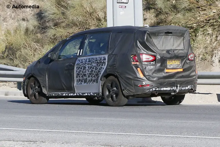 Ford Galaxy - foto spia (settembre 2014) - 5
