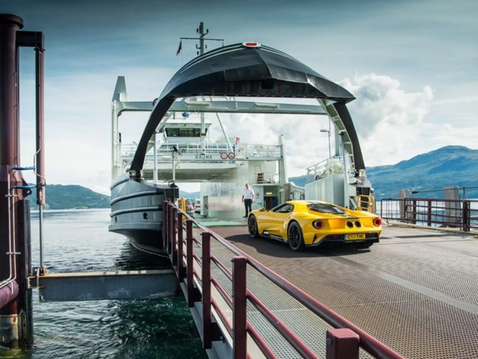 Ford GT - Atlantic Ocean Road - 11