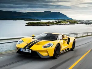 Ford GT - Atlantic Ocean Road