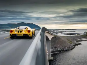 Ford GT - Atlantic Ocean Road