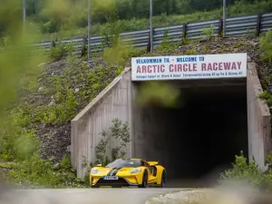 Ford GT - Atlantic Ocean Road