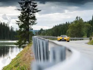 Ford GT - Atlantic Ocean Road