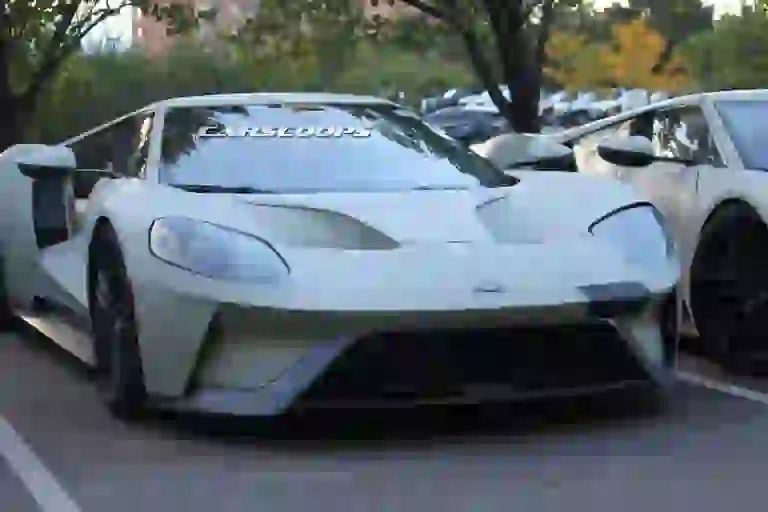 Ford GT (foto spia) - 7
