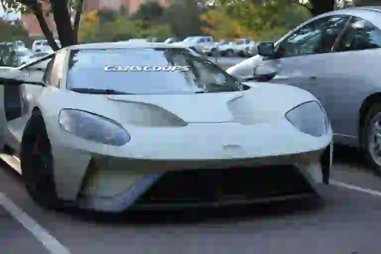 Ford GT (foto spia) - 8