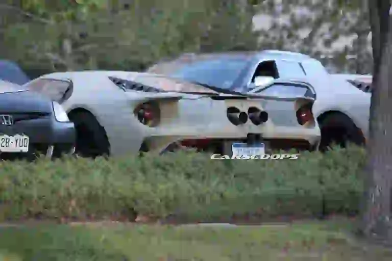 Ford GT (foto spia) - 10