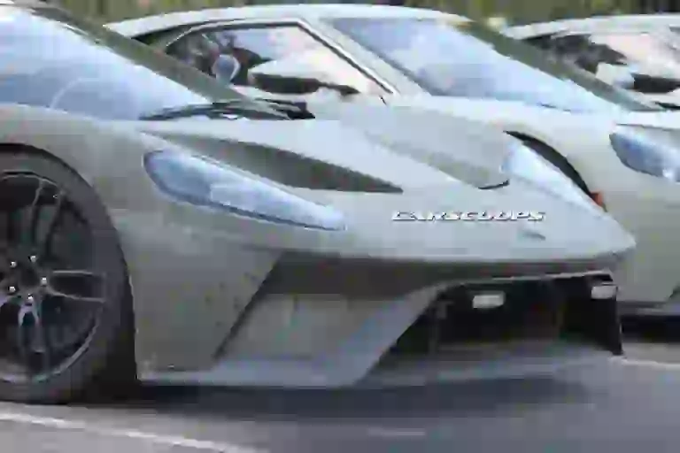 Ford GT (foto spia) - 5