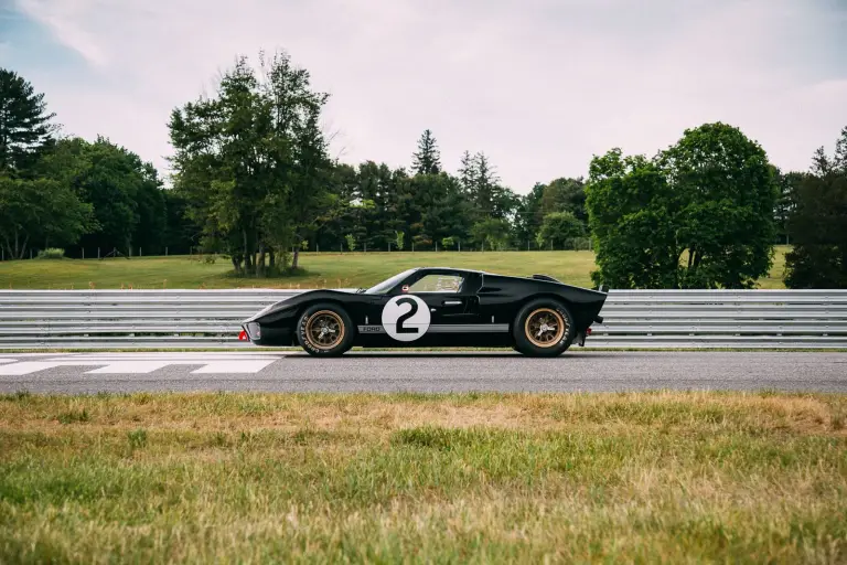 Ford GT40 Mk II - 3