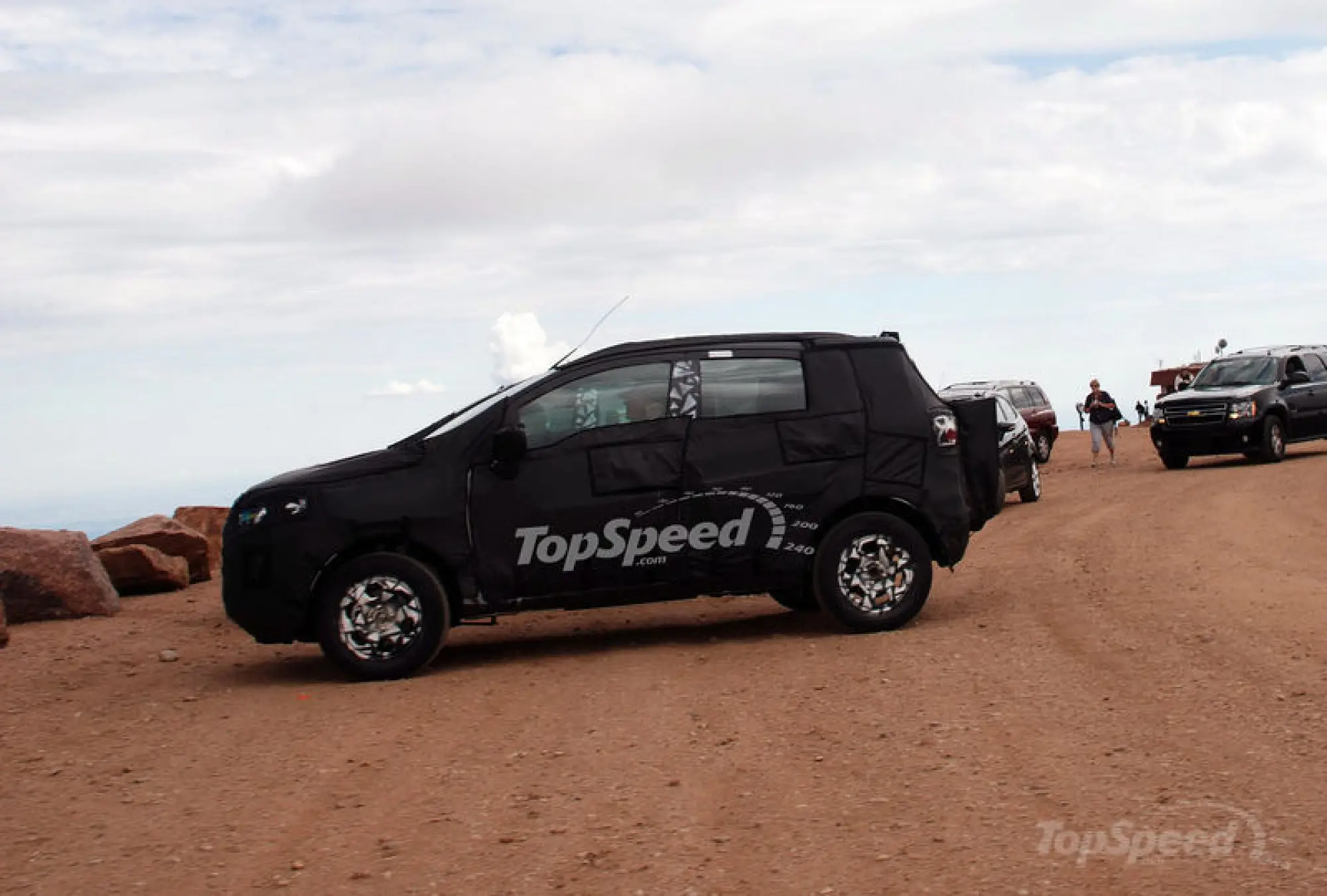 Ford Kuga 2012 - Foto spia della versione baby 09-09-2011 - 1