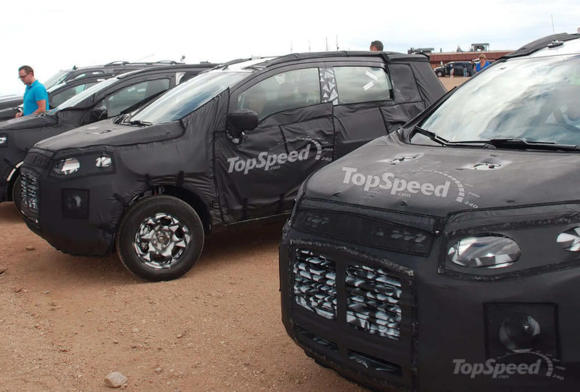 Ford Kuga 2012 - Foto spia della versione baby 09-09-2011 - 3