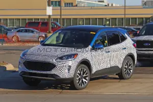 Ford Kuga 2020 - foto spia 04-01-2019