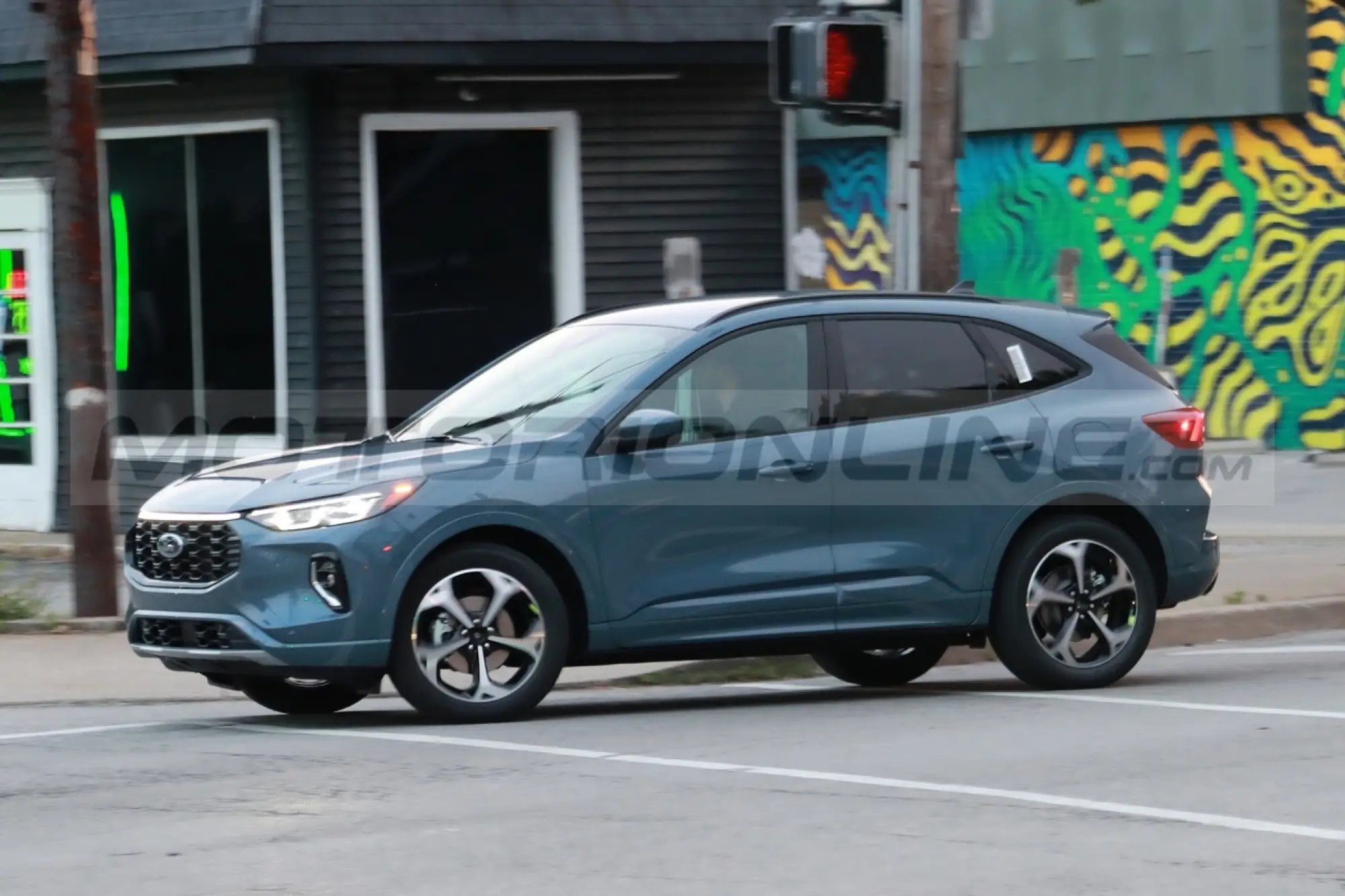 Ford Kuga 2023 - Foto Spia 16-06-2022 - 7