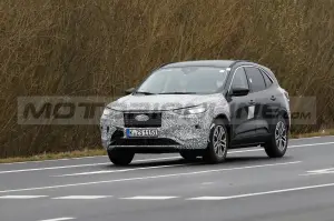 Ford Kuga 2023 - Foto Spia 18-03-2022